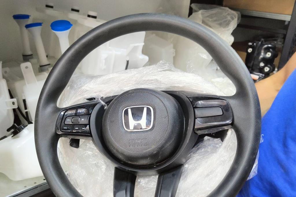 Cabin  Steering Wheel Honda e:NP1