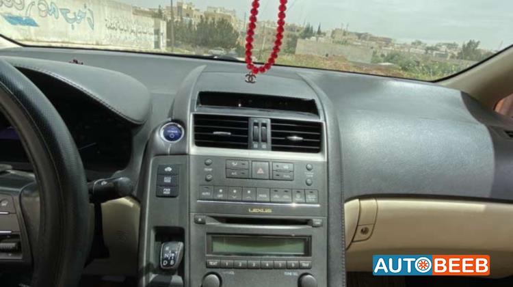 لكزس HS250h 2010