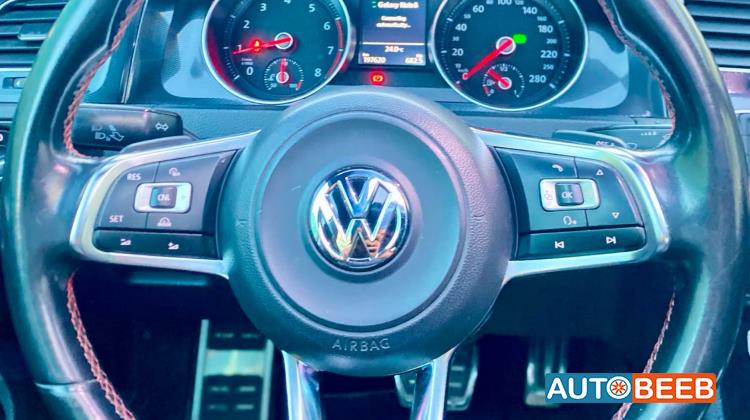 Volkswagen E-Golf 2016