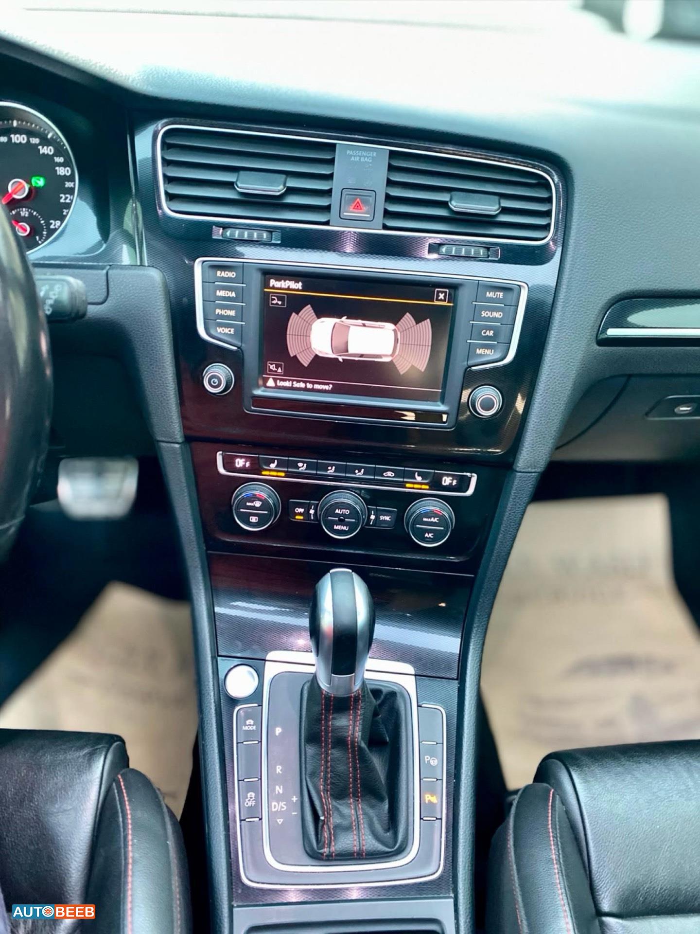 Volkswagen E-Golf 2016