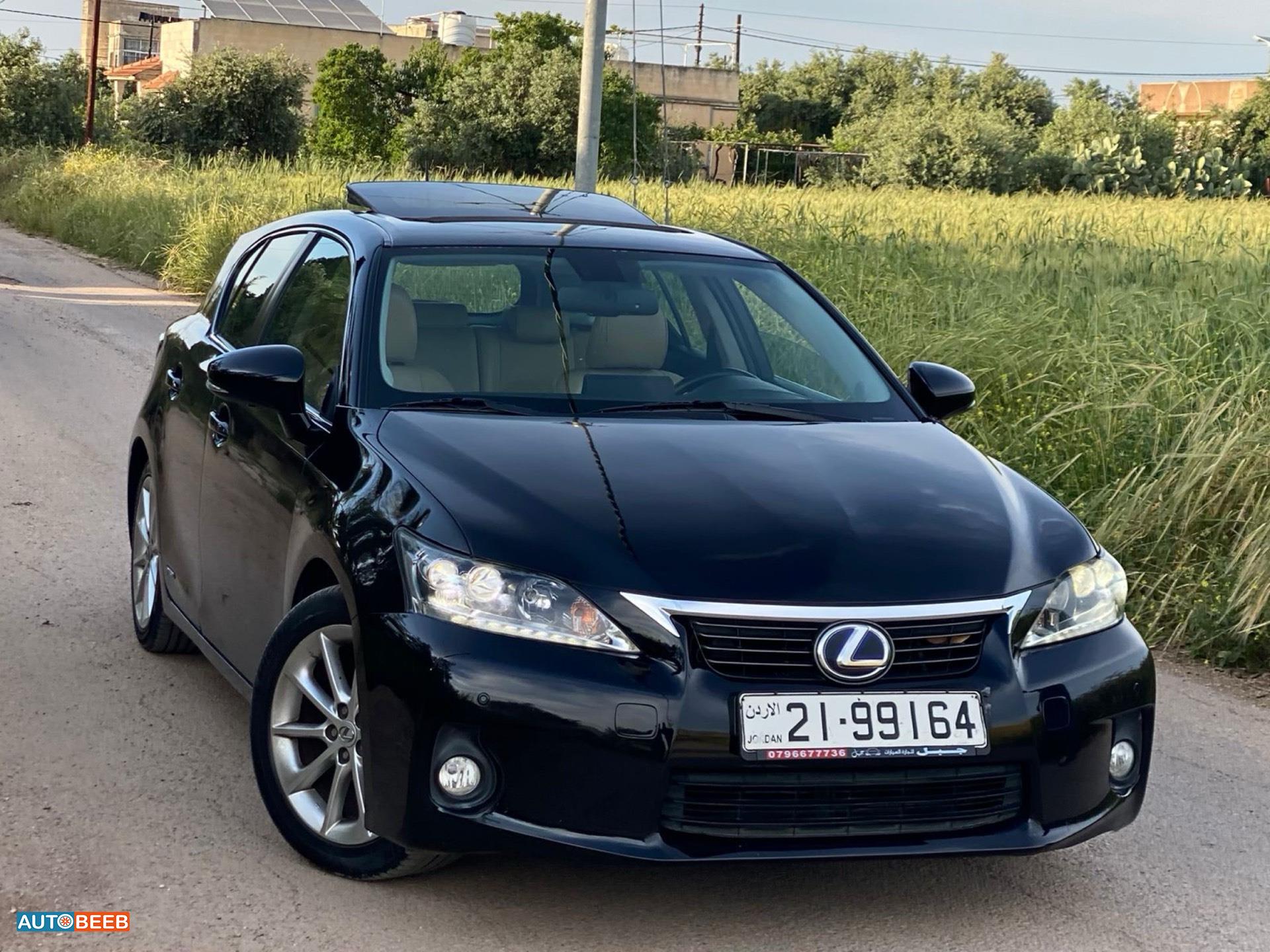 Lexus CT200 2012