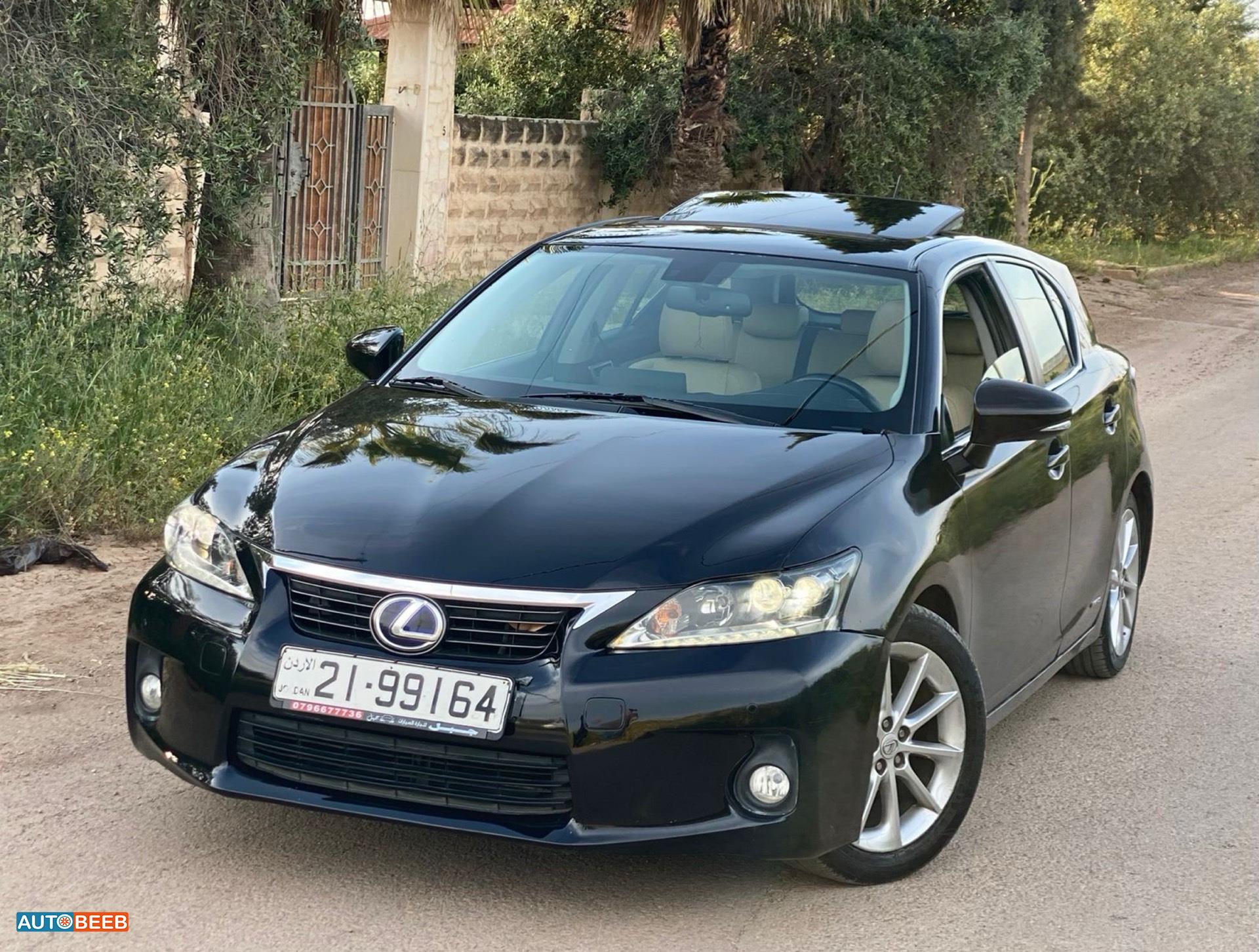 Lexus CT200 2012