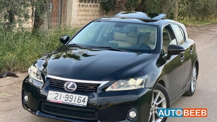 Lexus CT200 2012