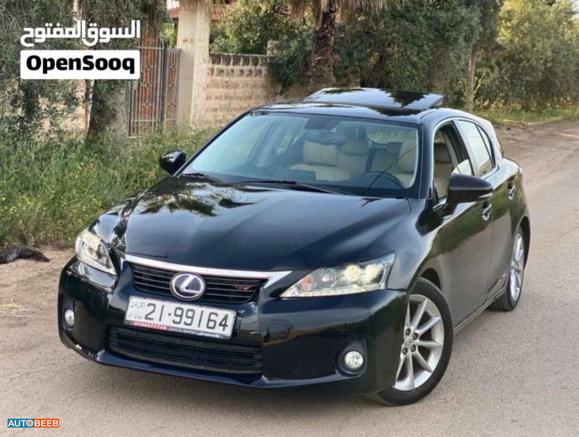 Lexus CT200 2012