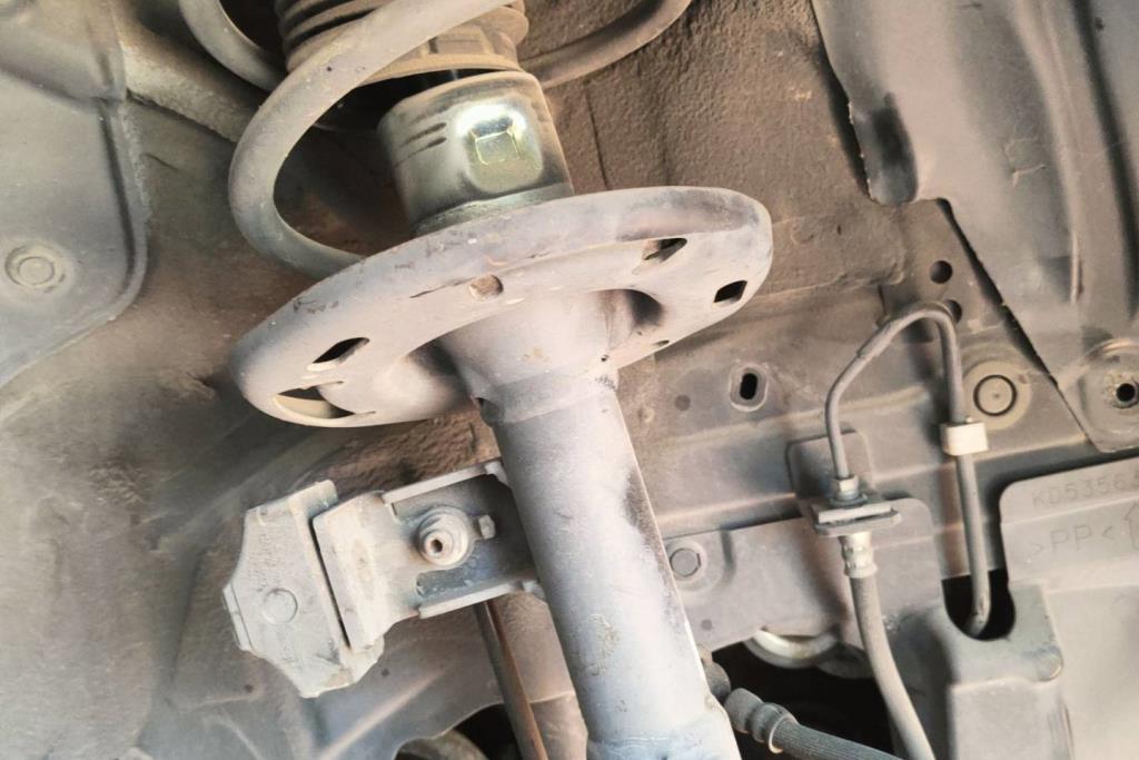  Shock Absorber Mazda 3