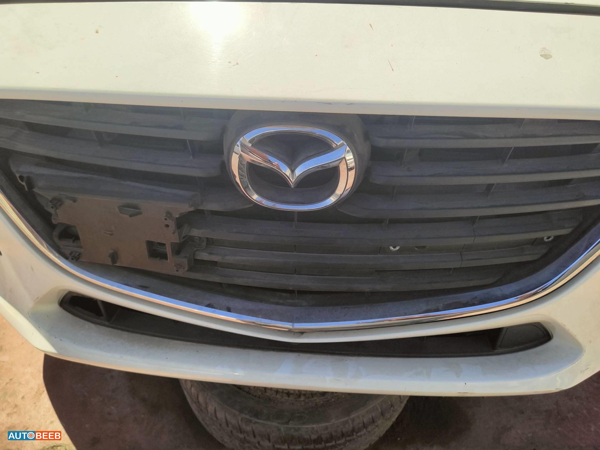 Body  Grilles Mazda 3