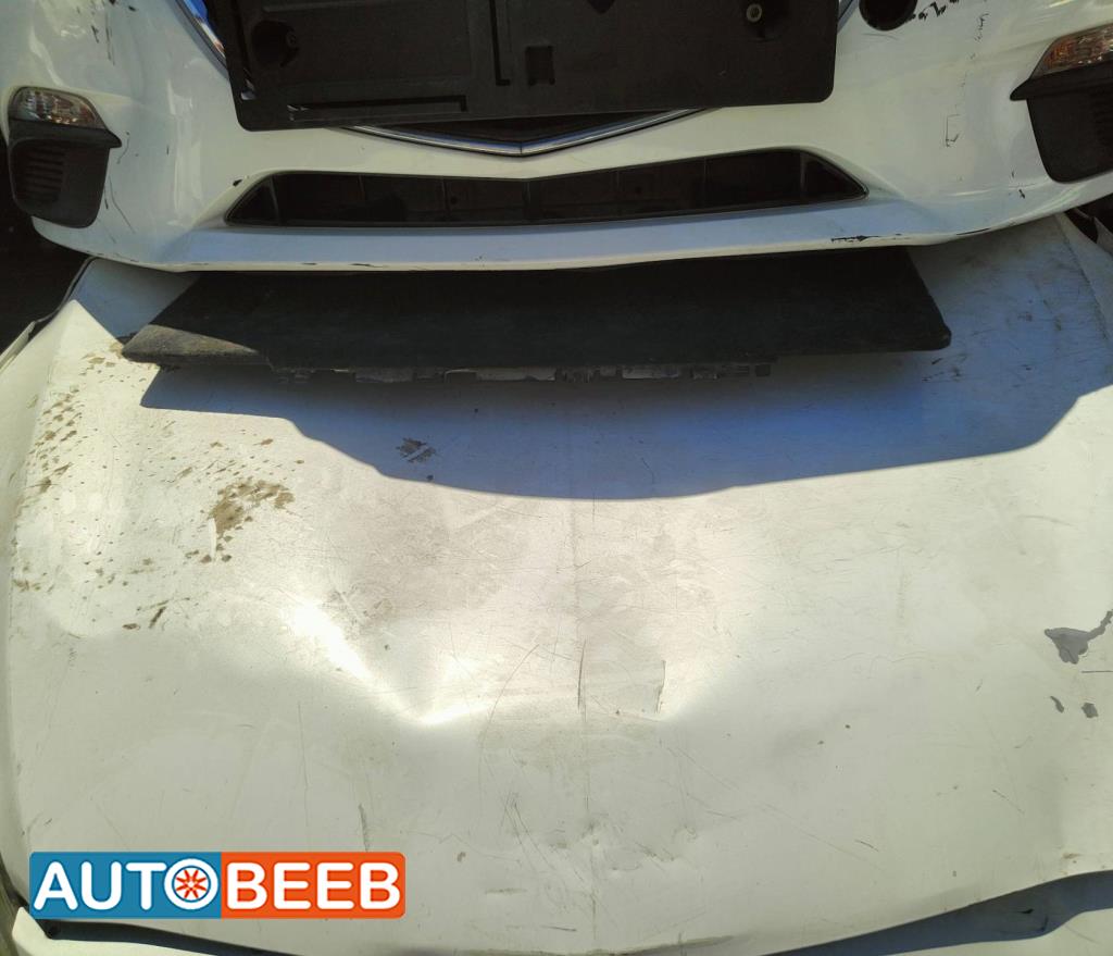 Body  Hood Mazda 3