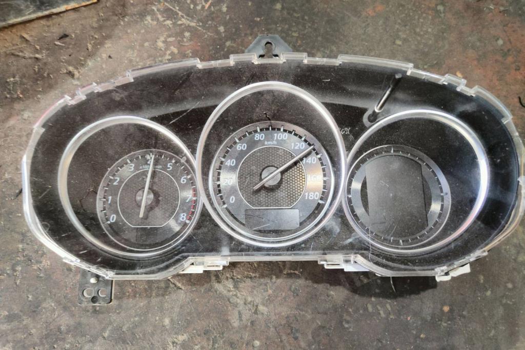 Cabin  Dashboard Mazda 3