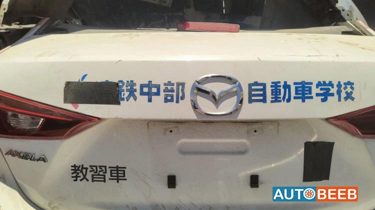 Body  Trunk Mazda 3