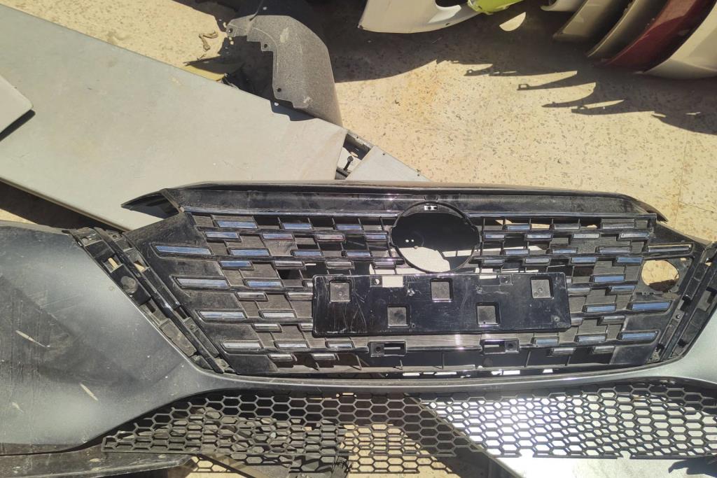 Body  Grilles Nissan sylphy