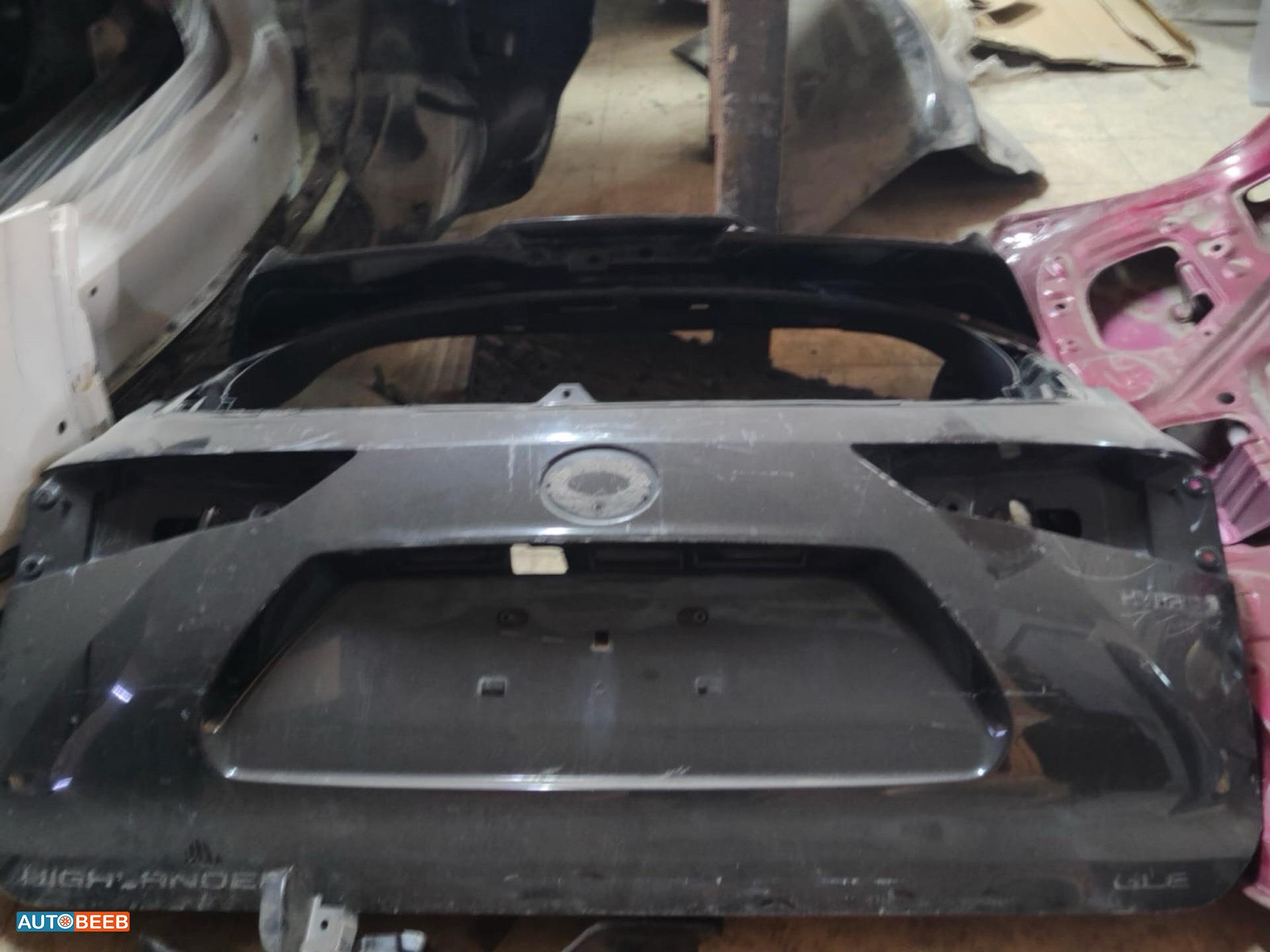 Body  Trunk Toyota Highlander