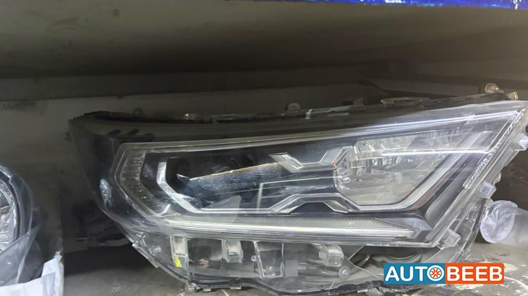 Lights Front light Toyota RAV4