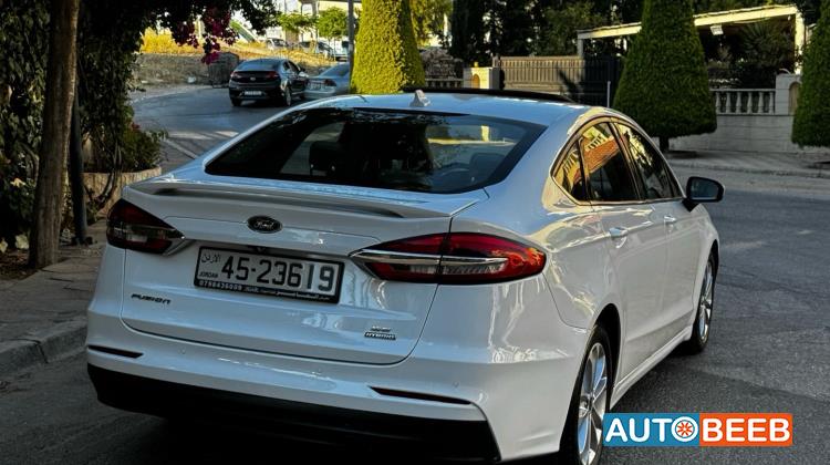 Ford Fusion 2020