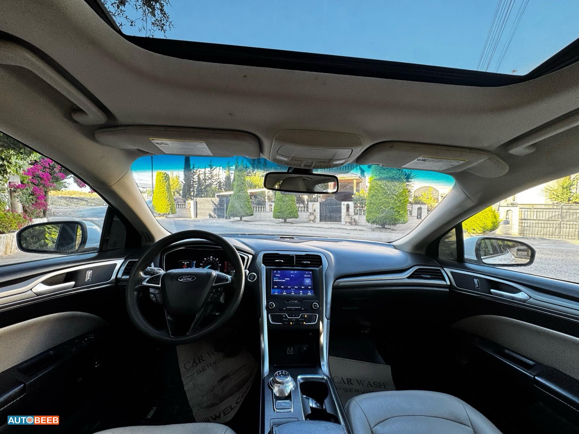 Ford Fusion 2020