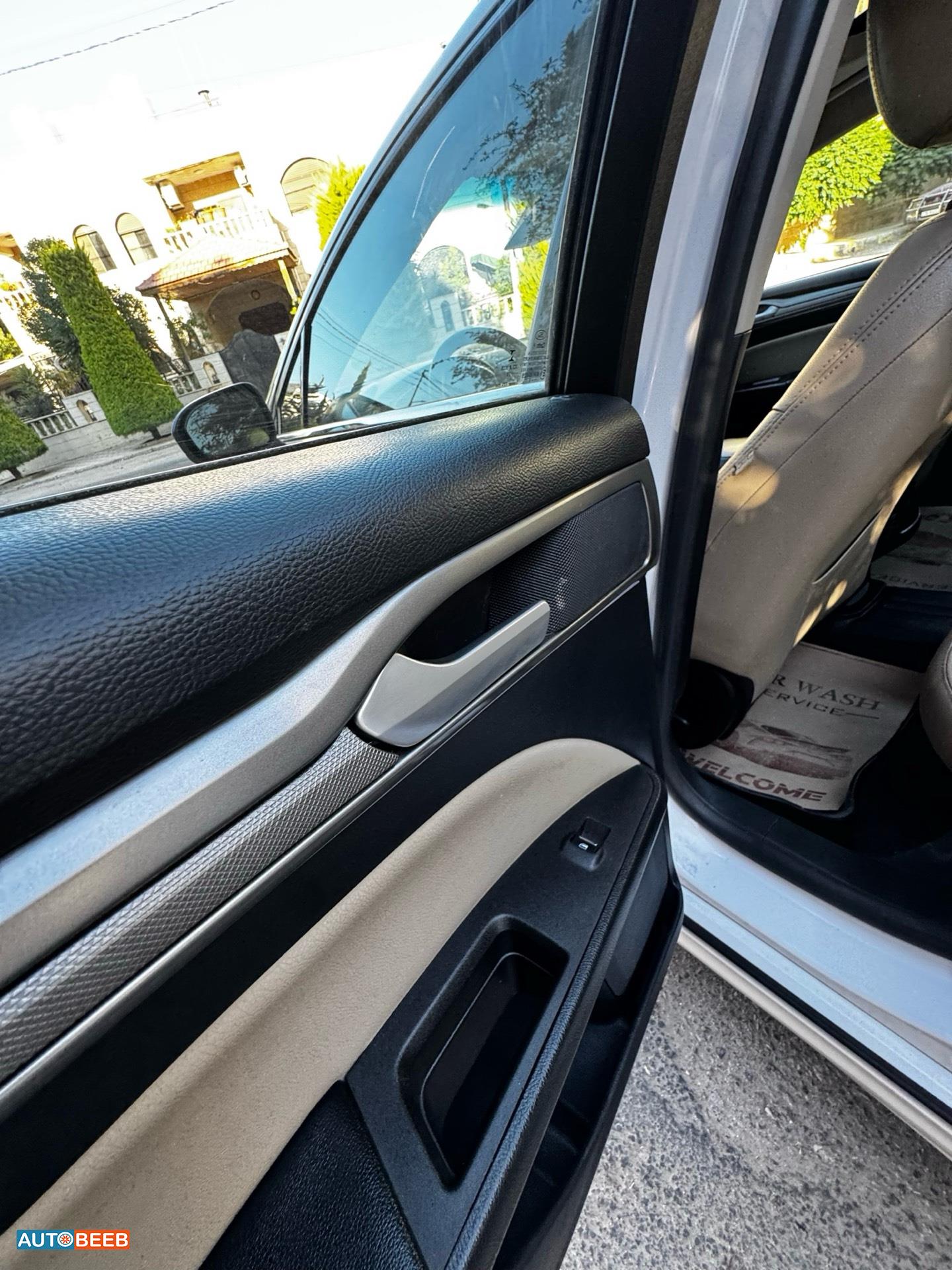 Ford Fusion 2020