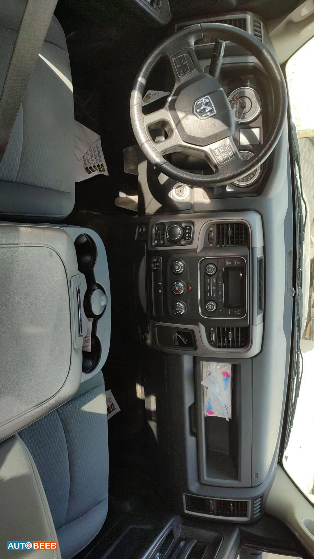 Dodge RAM 2015