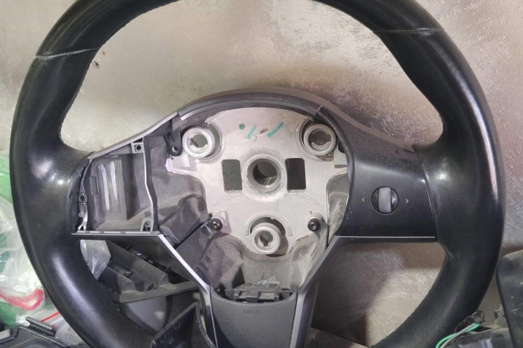 Cabin  Steering Wheel Tesla 3
