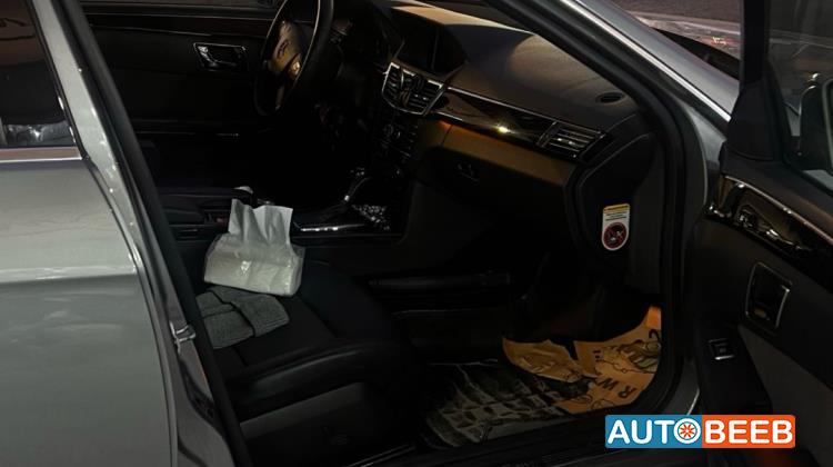 Mercedes Benz E200 2011