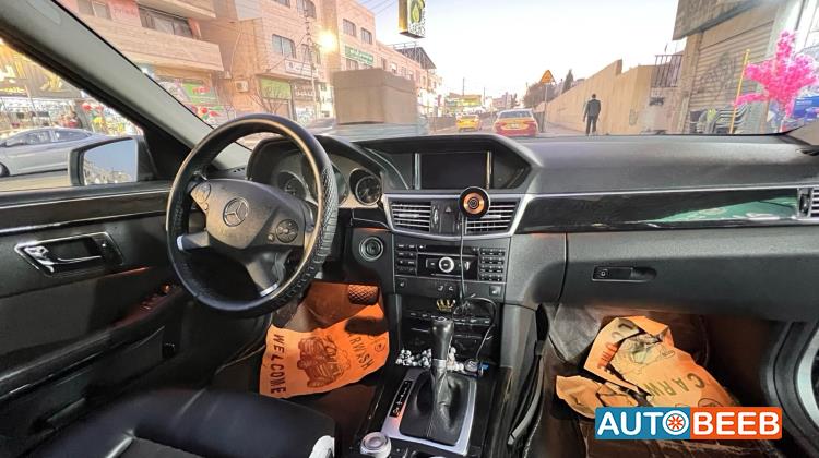 Mercedes Benz E200 2011