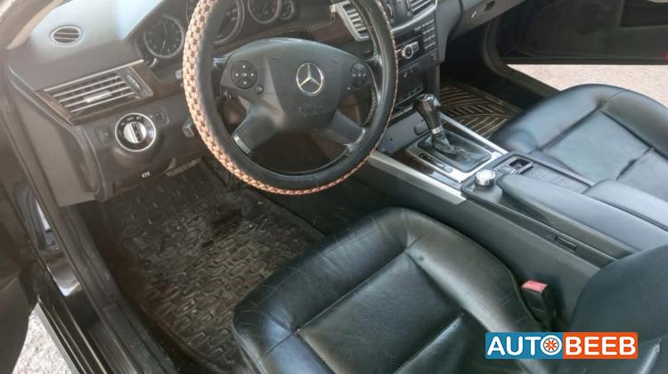 Mercedes Benz E200 2011