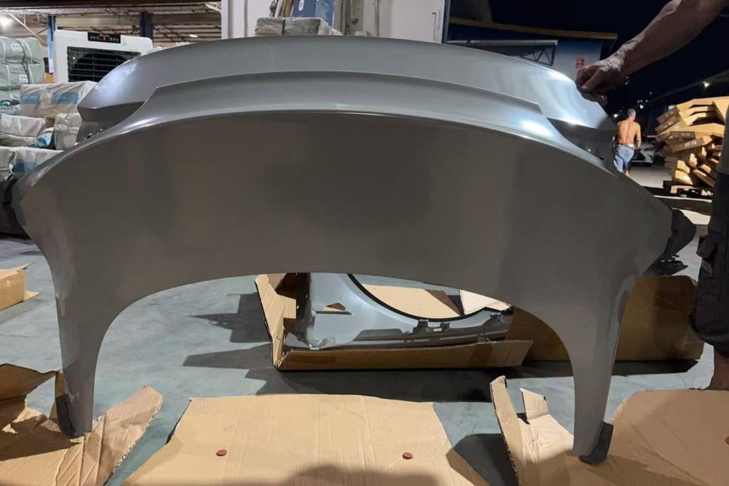 Body  Trunk Tesla 3