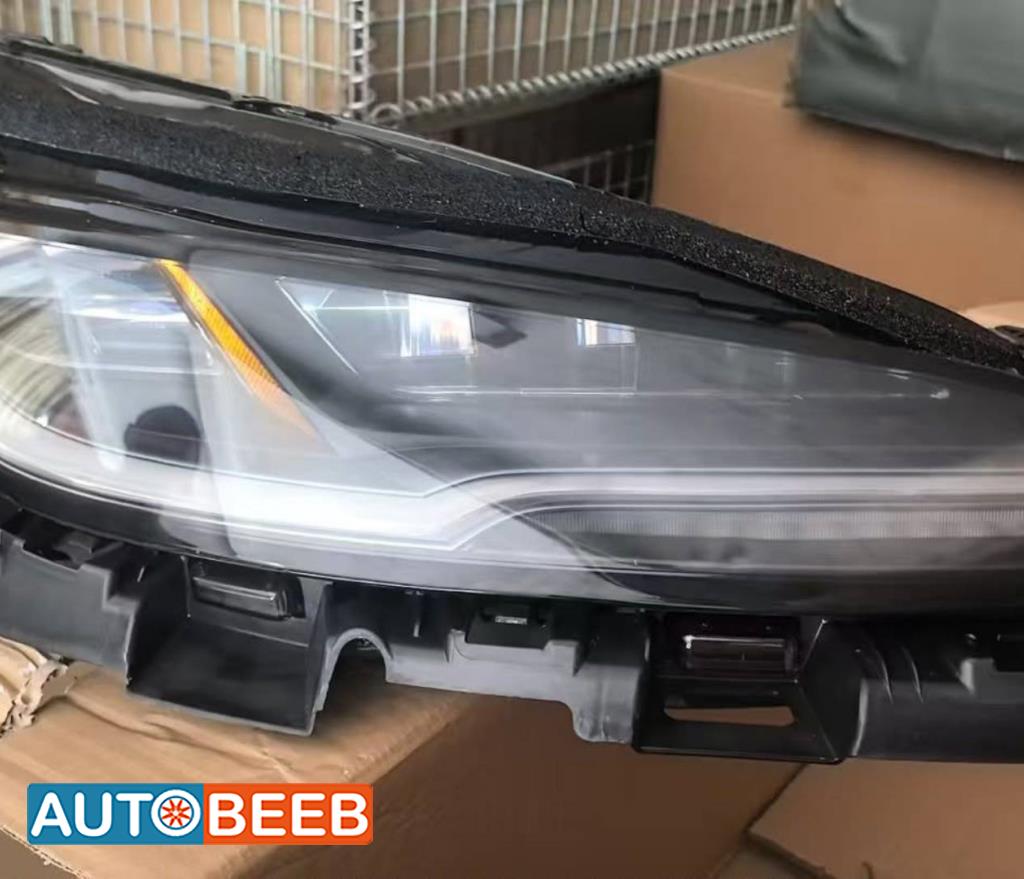 Lights Front light Tesla 3