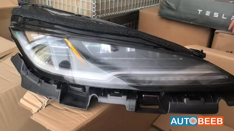 Lights Front light Tesla 3
