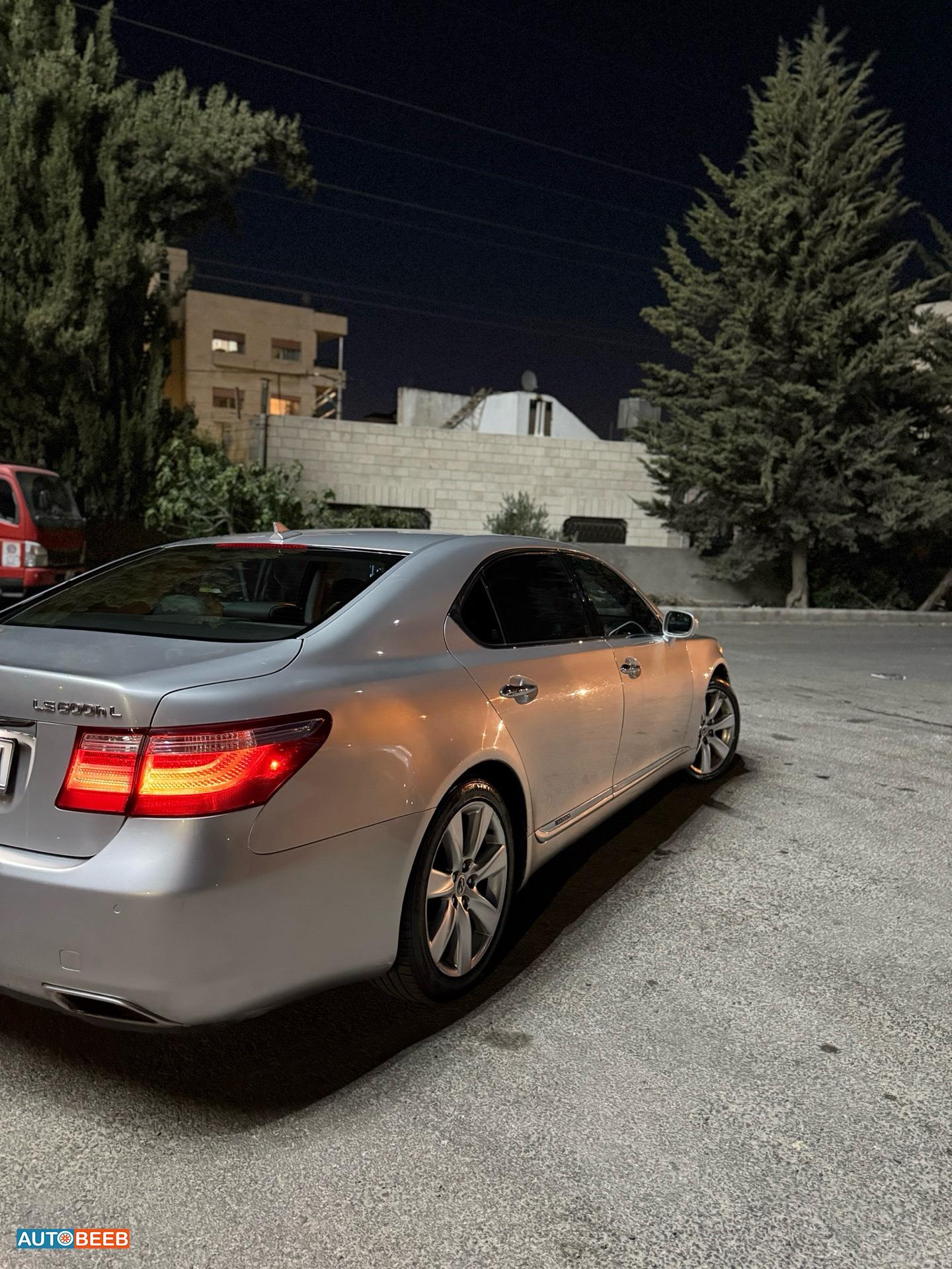لكزس LS600 2008
