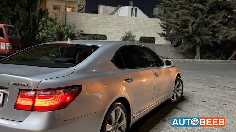 لكزس LS600 2008
