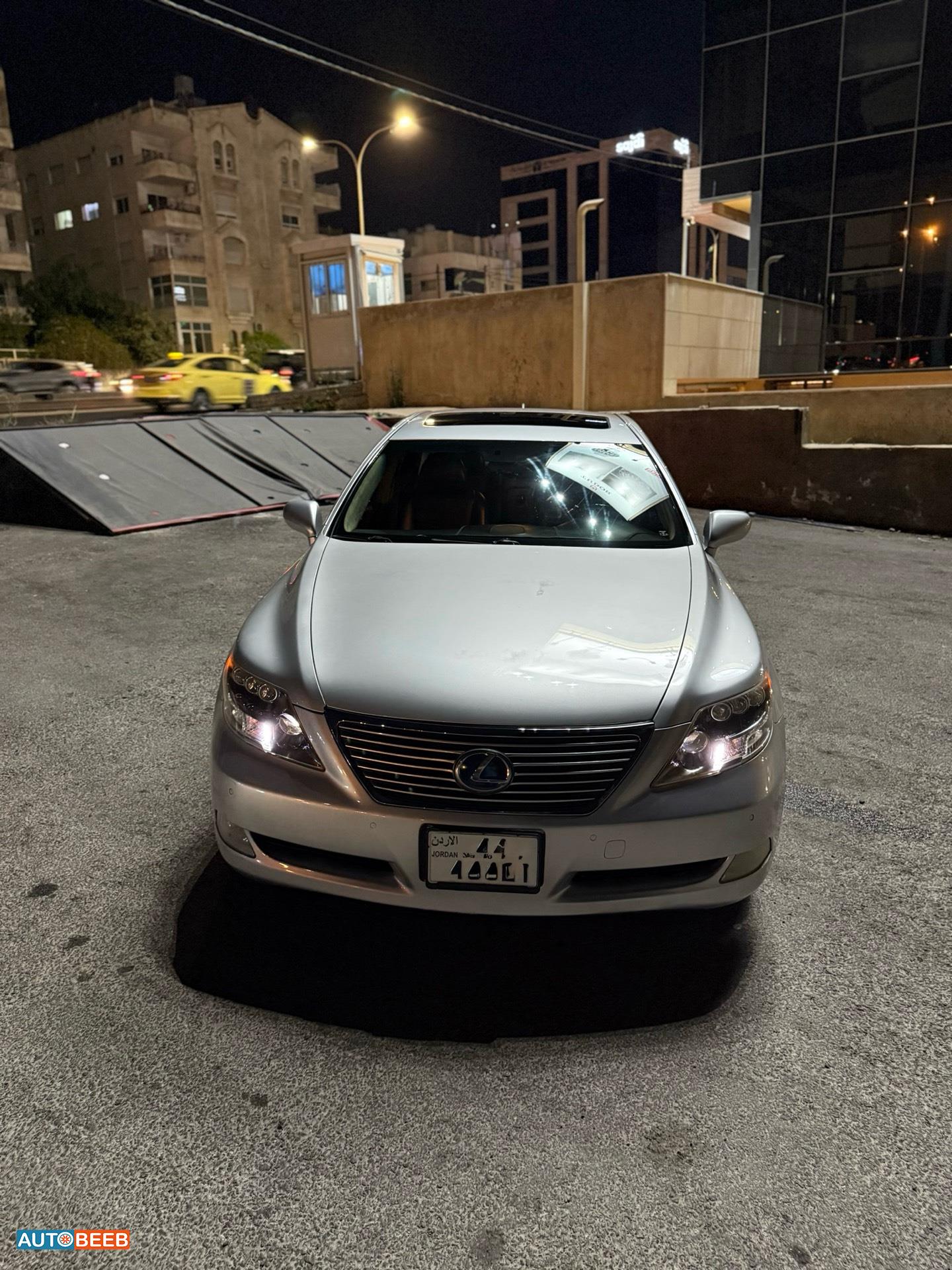 لكزس LS600 2008