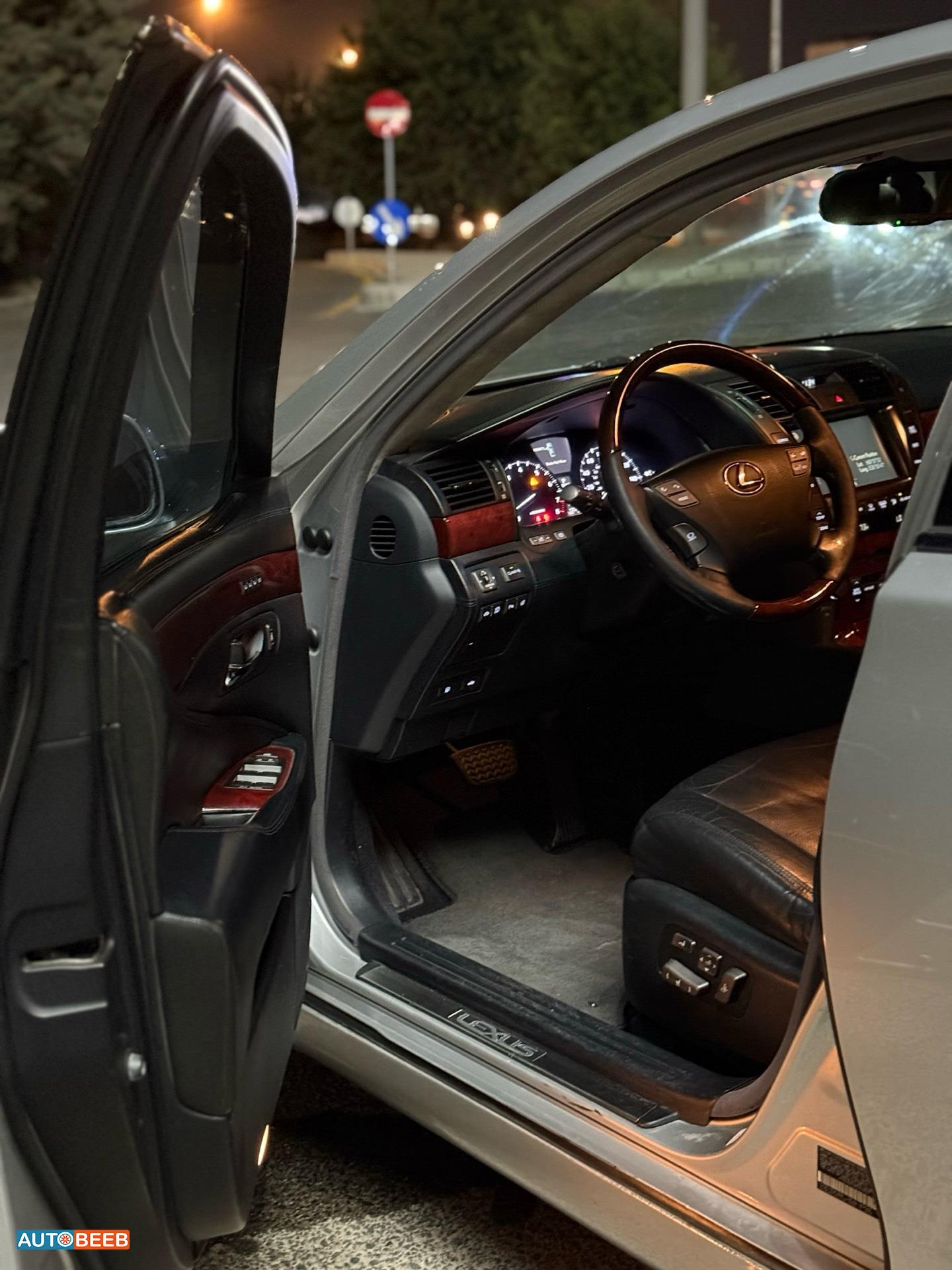 لكزس LS600 2008