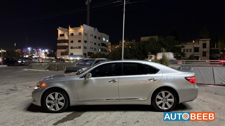 لكزس LS600 2008