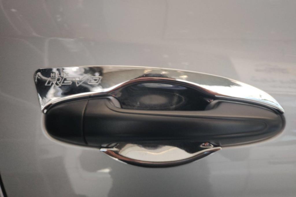 Body  Door Handle  Toyota Hilux