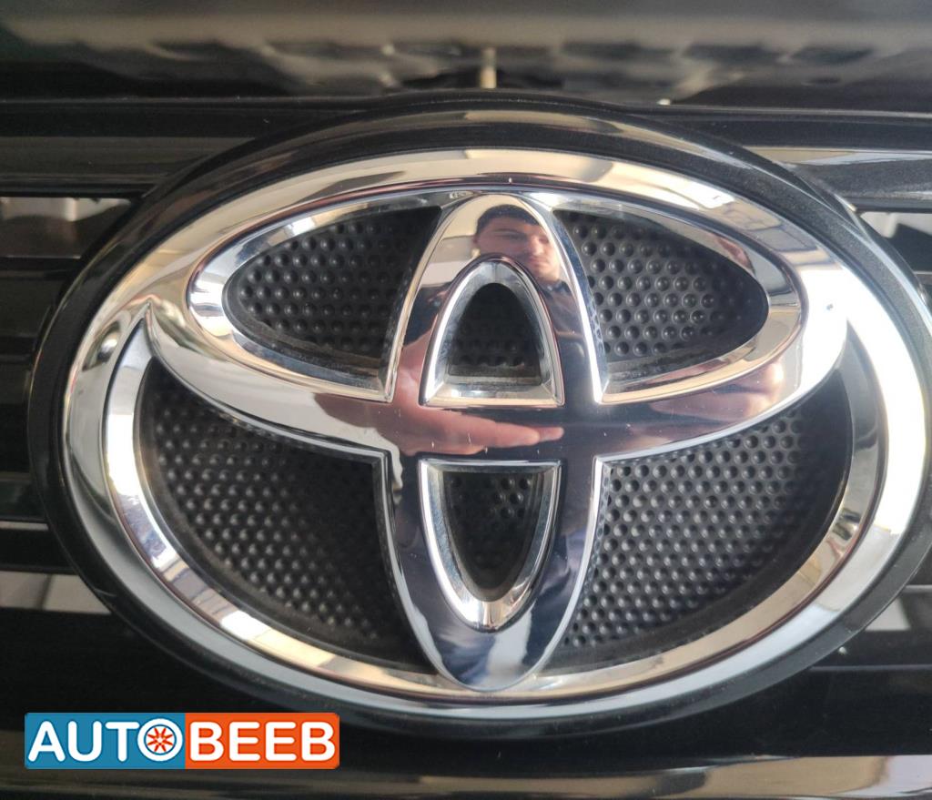 Body  Emblems Toyota Hilux