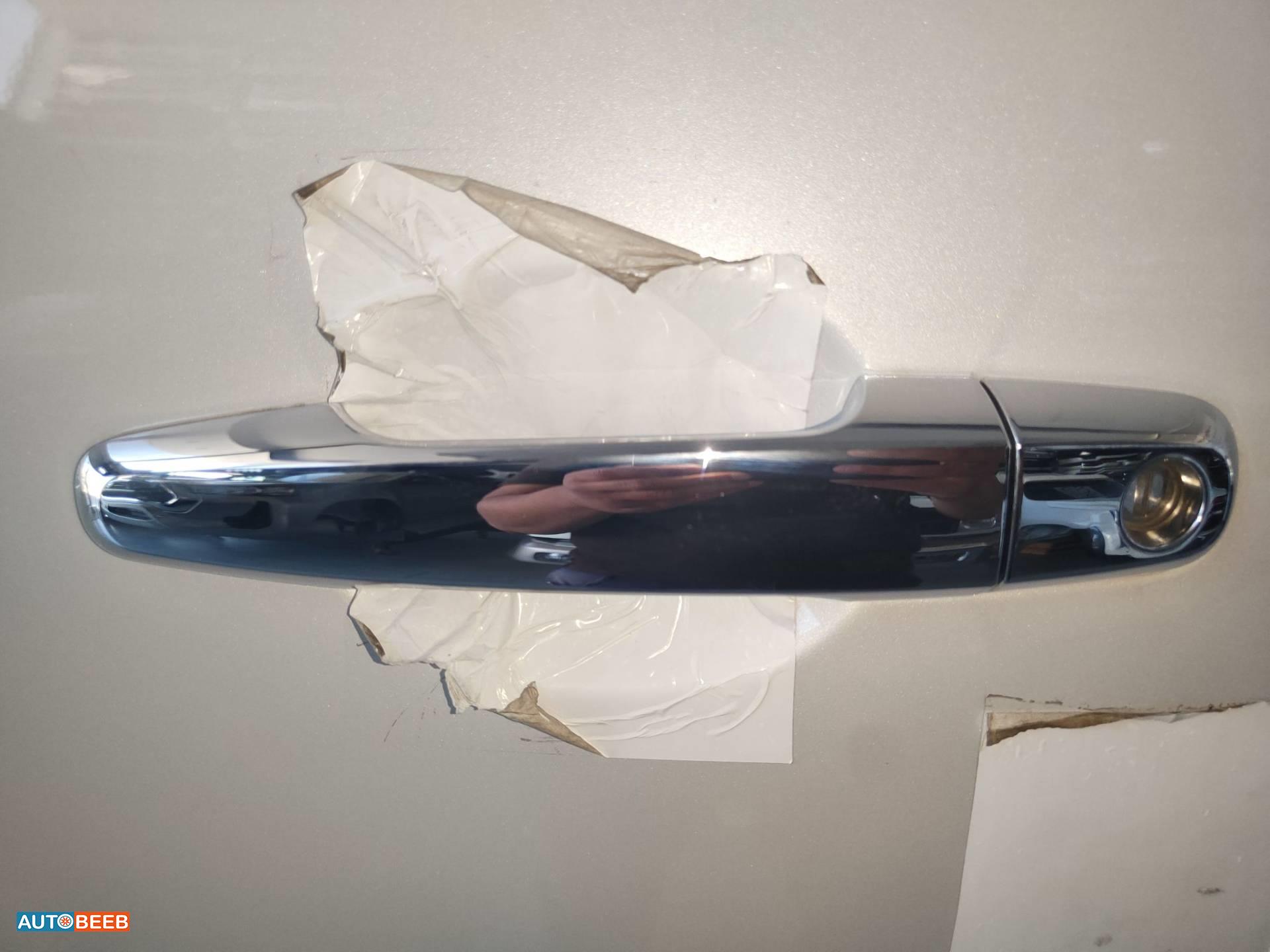 Body  Door Handle  Mitsubishi L200