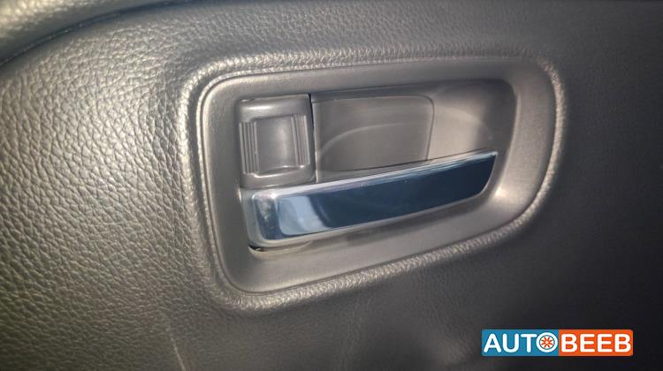 Body  Door Handle  Mitsubishi L200