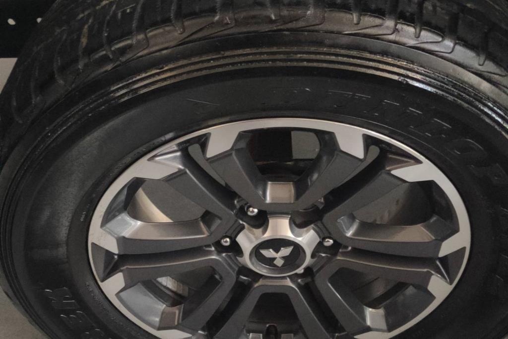 Wheel and Rims Rims Mitsubishi L200