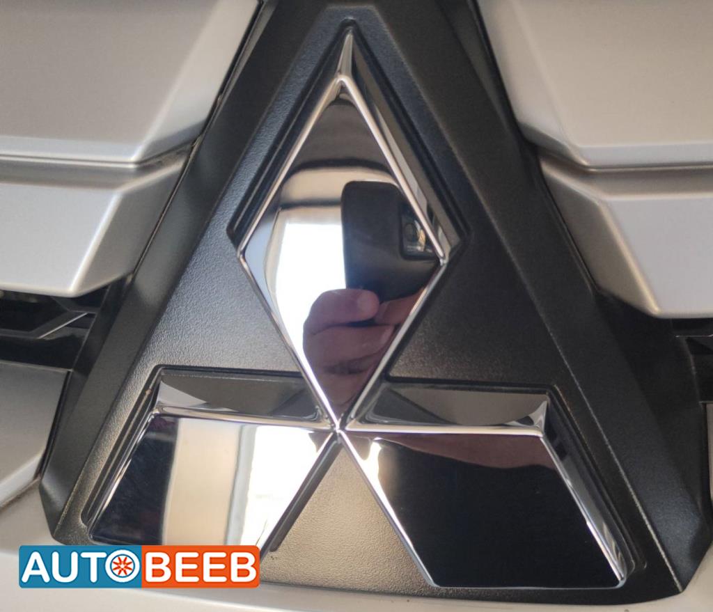 Body  Emblems Mitsubishi L200