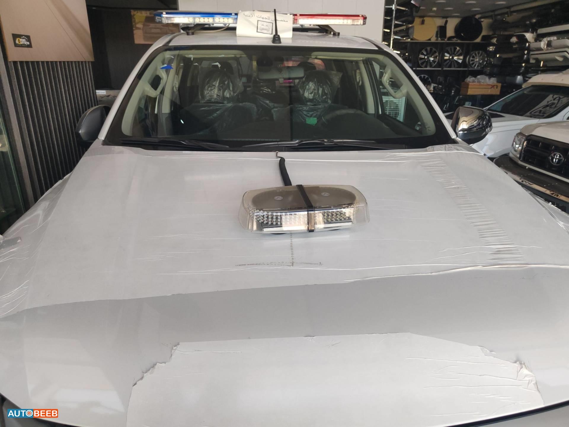 Body  Hood Mitsubishi L200