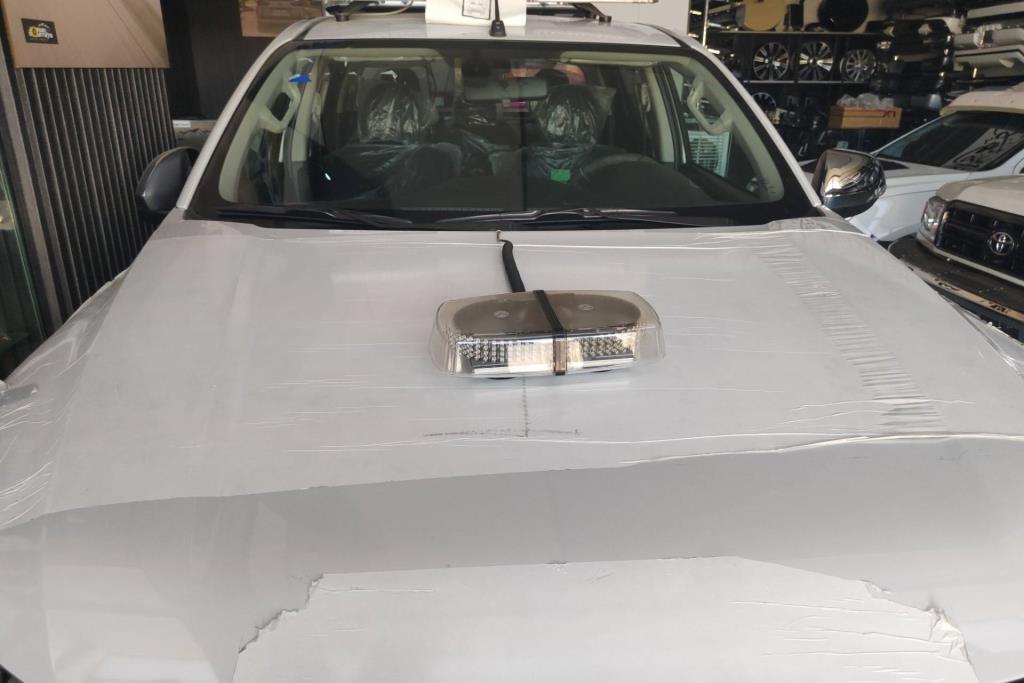 Body  Hood Mitsubishi L200