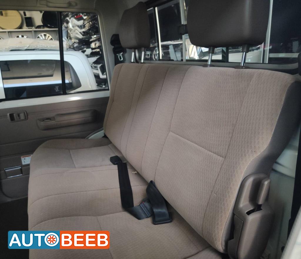 Cabin  Seat Toyota Pickup