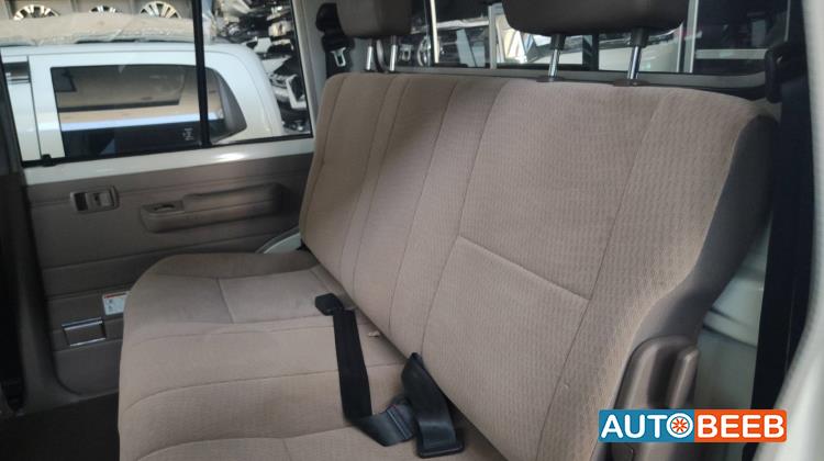Cabin  Seat Toyota Pickup
