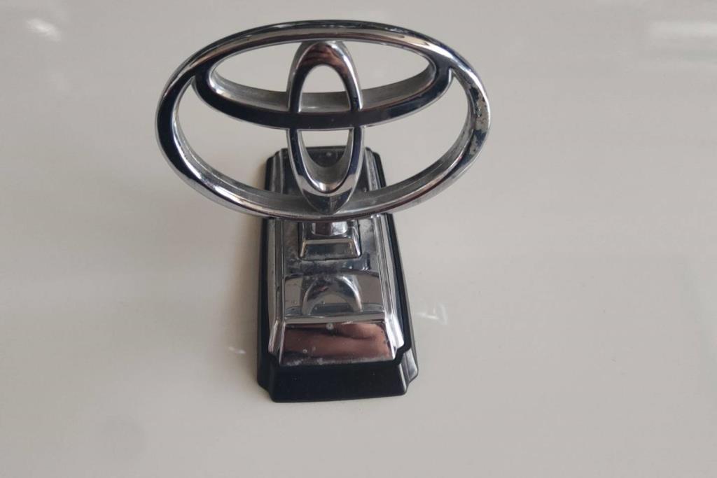 Body  Emblems Toyota Pickup