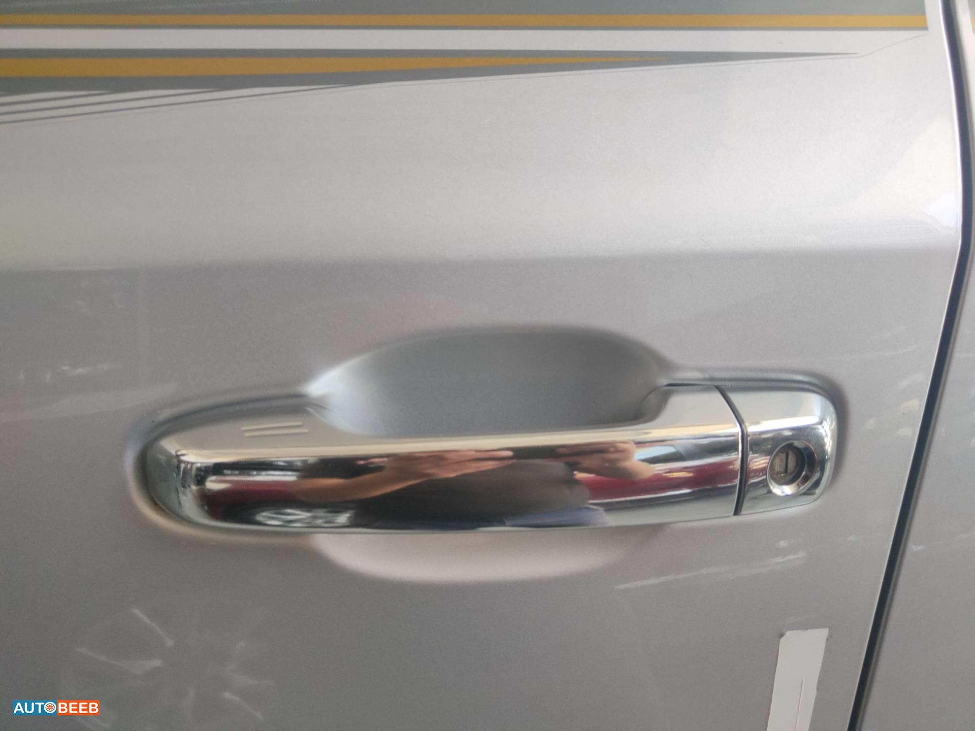 Body  Door Handle  Toyota Land Cruiser