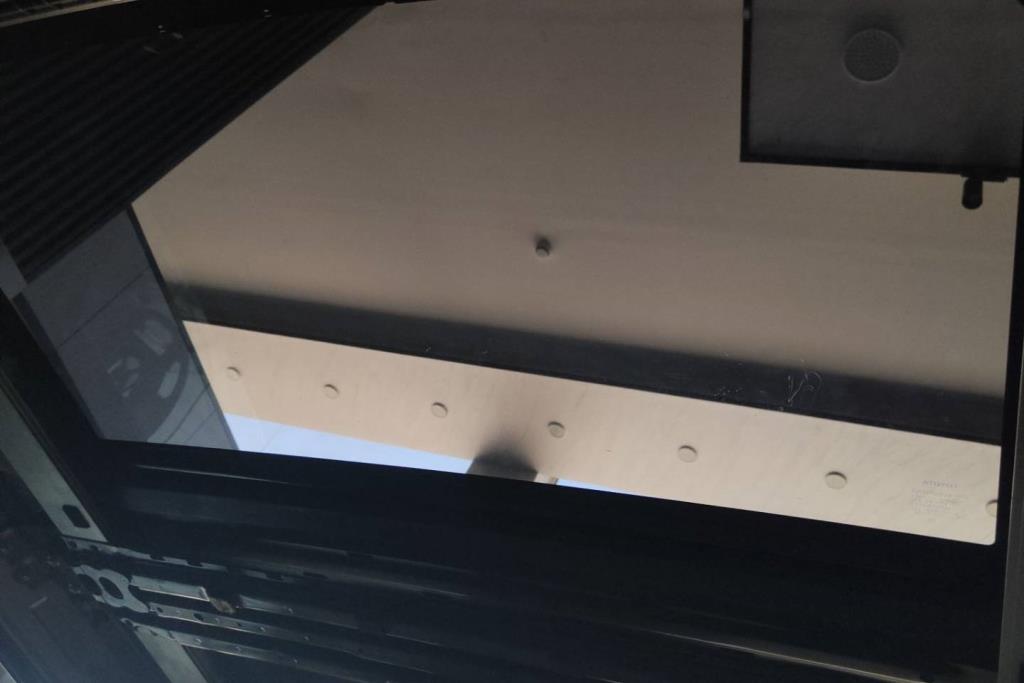 Body  Sunroof Toyota Land Cruiser