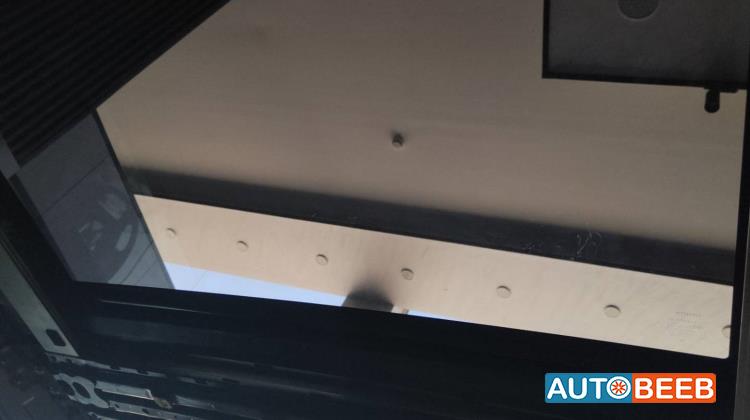 Body  Sunroof Toyota Land Cruiser