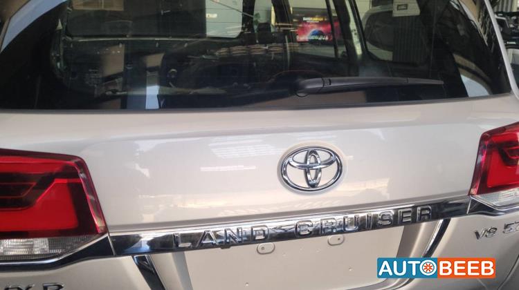 Body  Trunk Toyota Land Cruiser