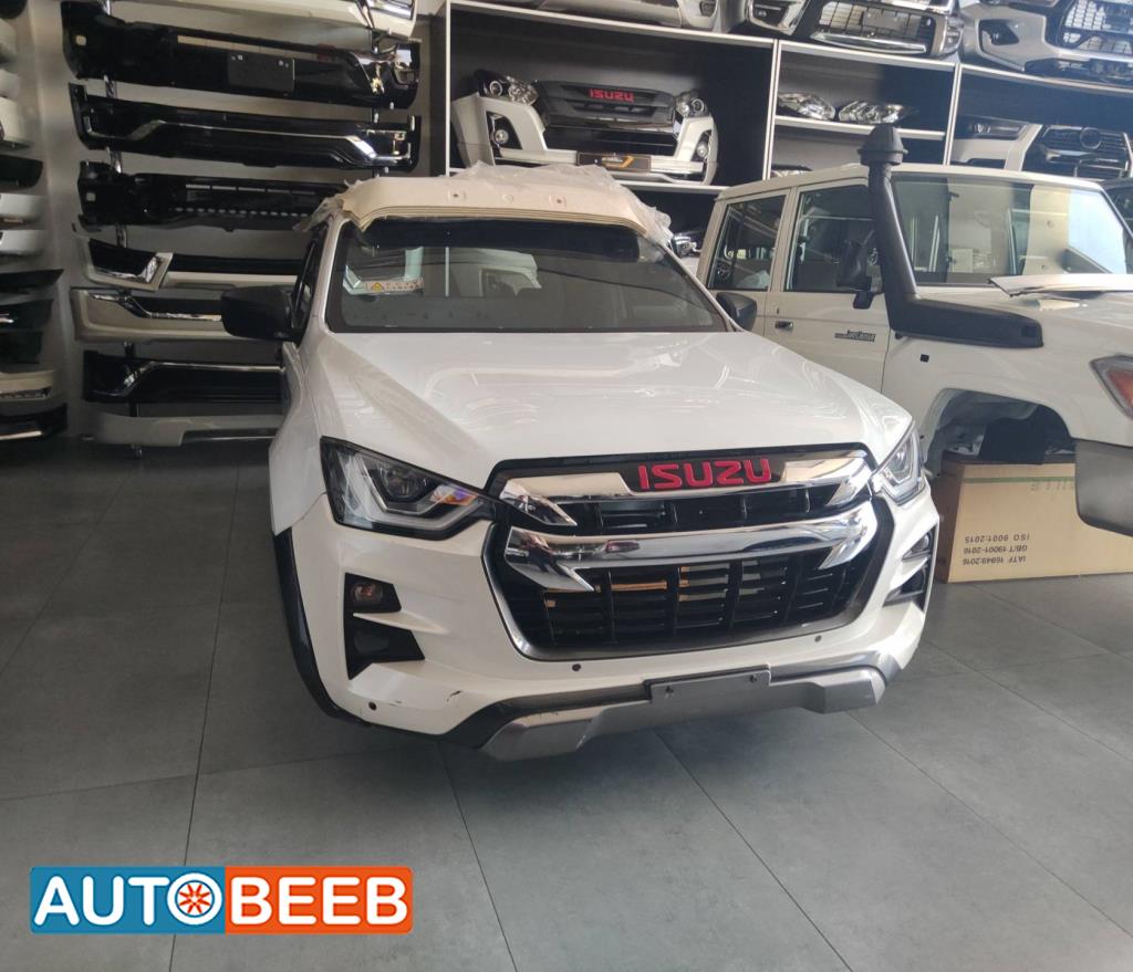 Body  Front clip Isuzu D-Max