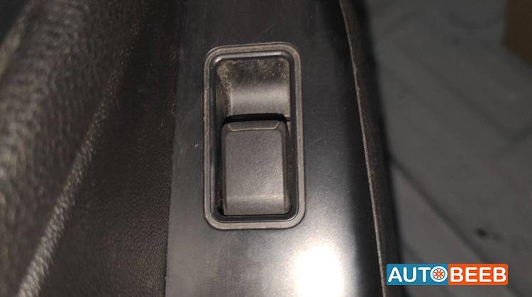 Cabin  Control buttons Isuzu D-Max