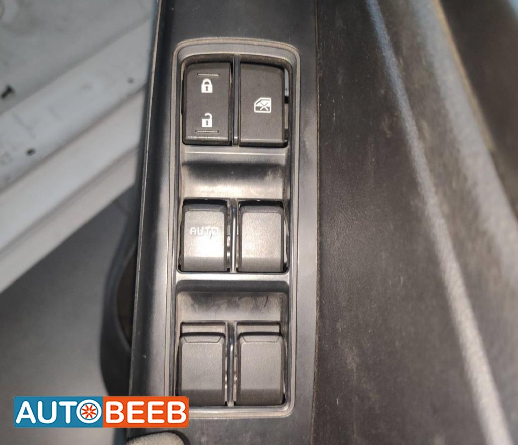 Cabin  Control buttons Isuzu D-Max